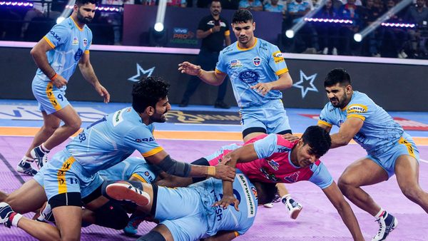 Pro Kabaddi Season 9: U.P. Yoddhas beat Jaipur Pink Panthers 34-32